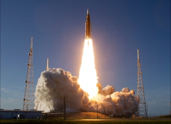 Artemis II Launch: 50 বছর পর চাঁদের পথে মানুষ, মহাকাশে সফলভাবে পৌঁছল স্পেসক্রাফ্ট