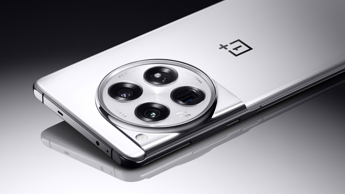 মূল্যবৃদ্ধির মাঝেই স্মার্টফোন 20,500 টাকা ছাড়ে, দুর্ধর্ষ ক্যামেরা ও 100W ফাস্ট চার্জিং অবিশ্বাস্য দামে