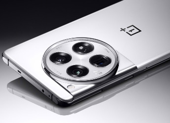 মূল্যবৃদ্ধির মাঝেই স্মার্টফোন 20,500 টাকা ছাড়ে, দুর্ধর্ষ ক্যামেরা ও 100W ফাস্ট চার্জিং অবিশ্বাস্য দামে