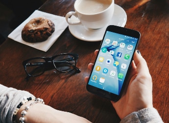 Android ফোন স্লো হওয়ার অসুখ সারাতে নতুন ওষুধ আনছে Vivo, Oppo, Xiaomi