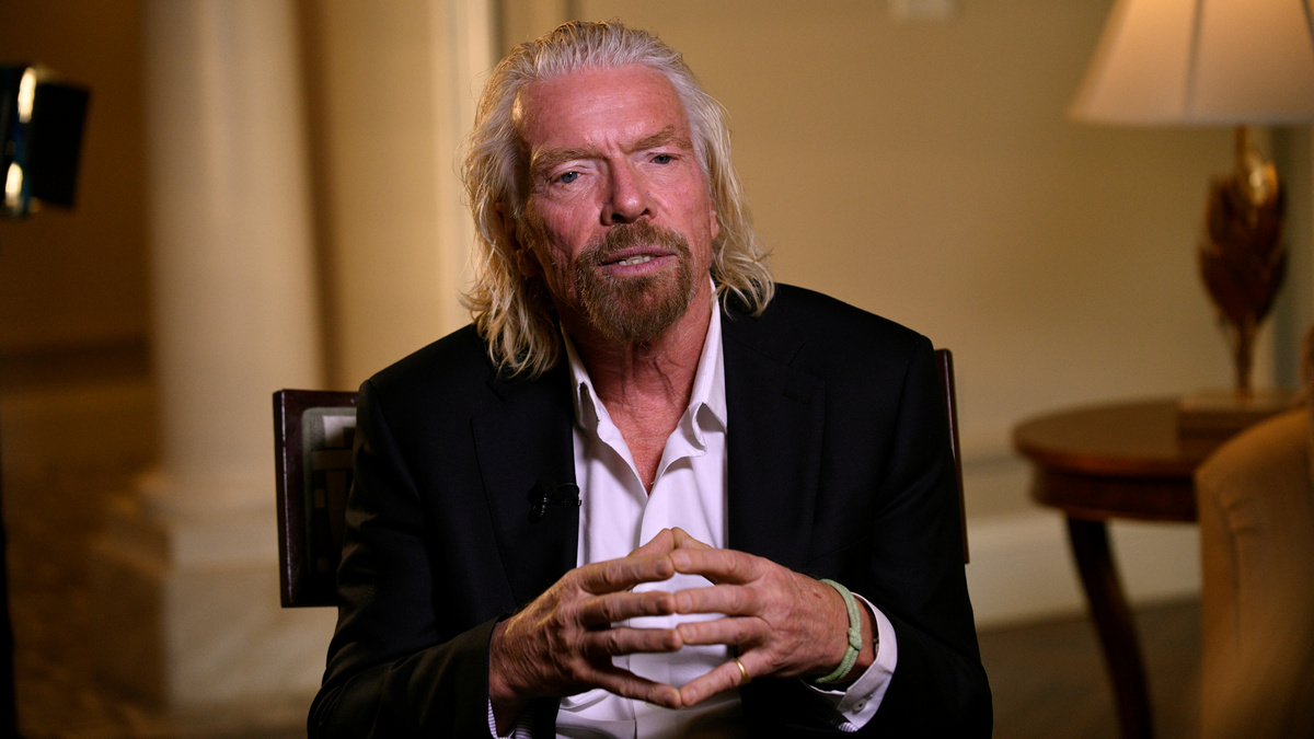 Richard Branson Aims to Make Space Trip on July 11, Ahead of Jeff Bezos
