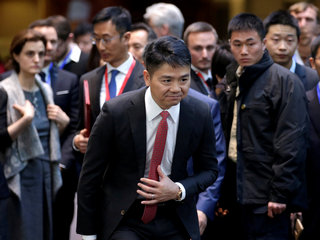 JD.com CEO Returns to China After Arrest in US Sexual Misconduct Case
