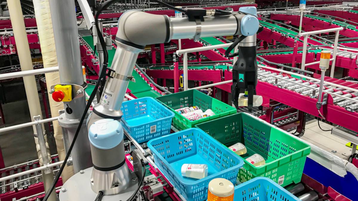 This Robot May Just Be What Retailers Need in Their Warehouses
