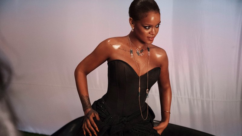 Rihanna Urges Fans to Delete Snapchat After Ad Mocking Assault by Brown