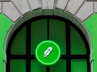 Robinhood Acquires Bitstamp for $200 Million, Adds Over 50 Licences to Network