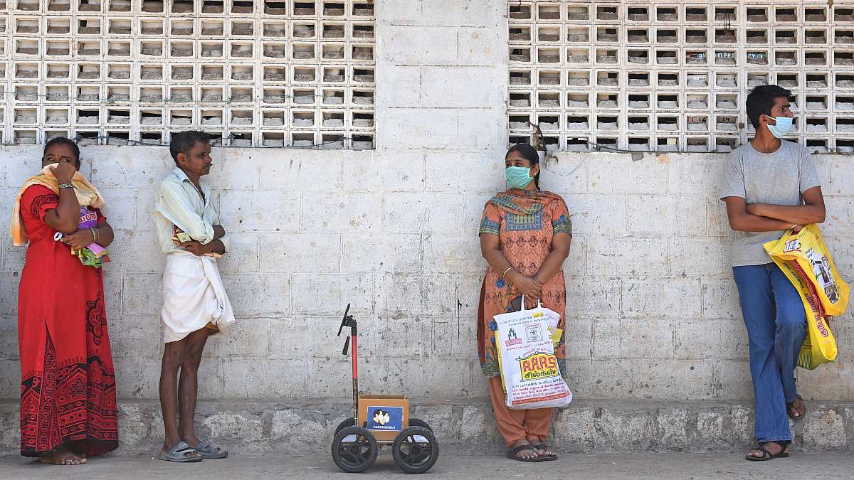 Coronavirus: Robot Shopper Helps Indian Engineer Maintain Social Distancing