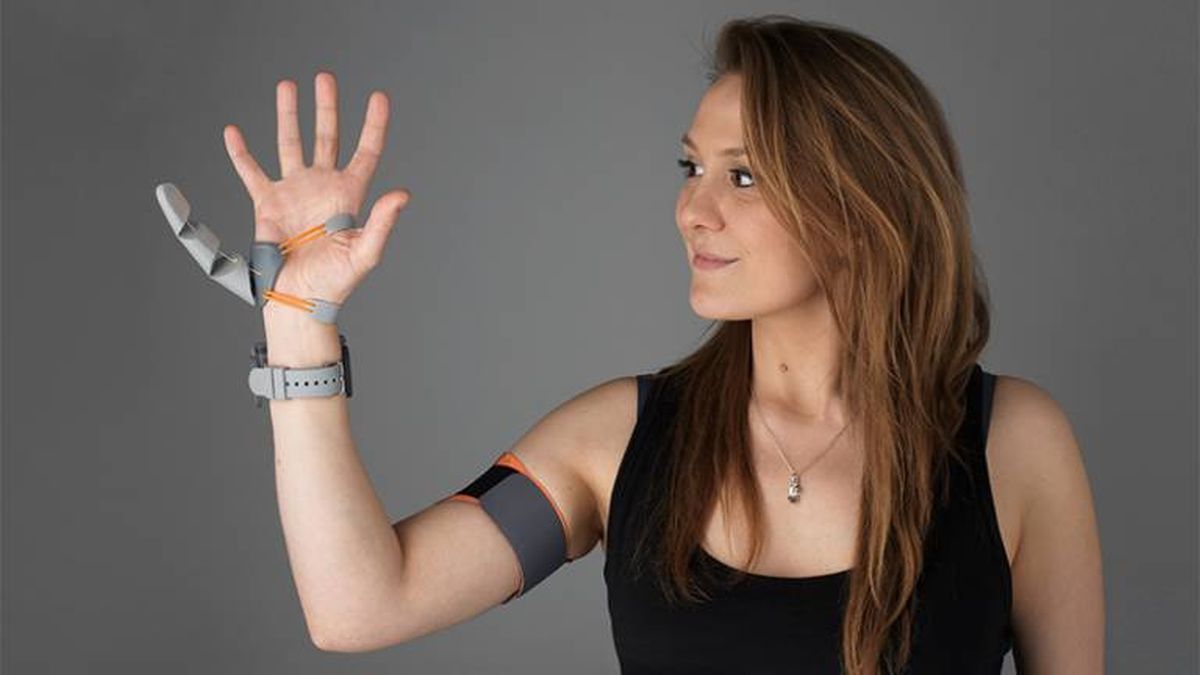 People Adapt to Extra Robotic Thumb in Days in Fascinating Body Augmentation Study