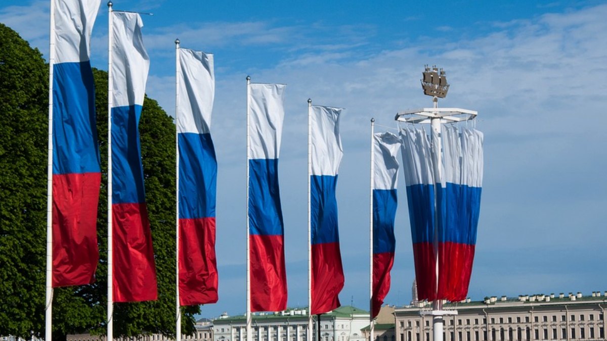Russia Proposes Law to Force Taxi Apps to Share Data With Intelligence Agency