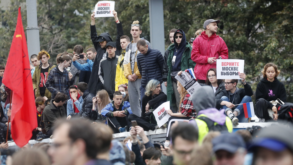 Russian Media Agency Complains YouTube Facilitates Protests