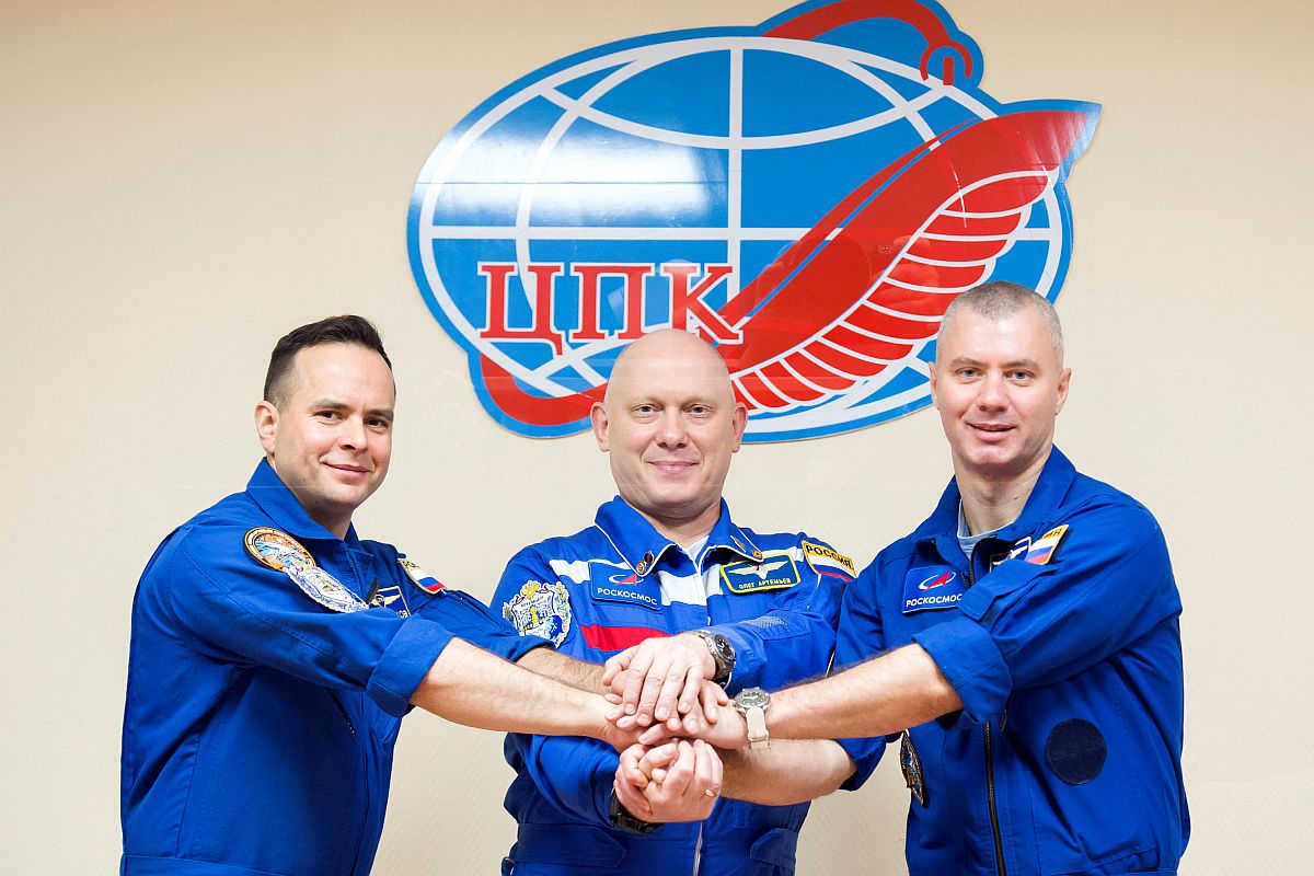 Russian Trio Blast Off for International Space Station in Shadow of Ukraine War