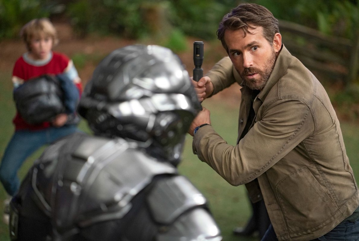 Ryan Reynolds Once Co-Wrote an Unproduced Deadpool Christmas Movie