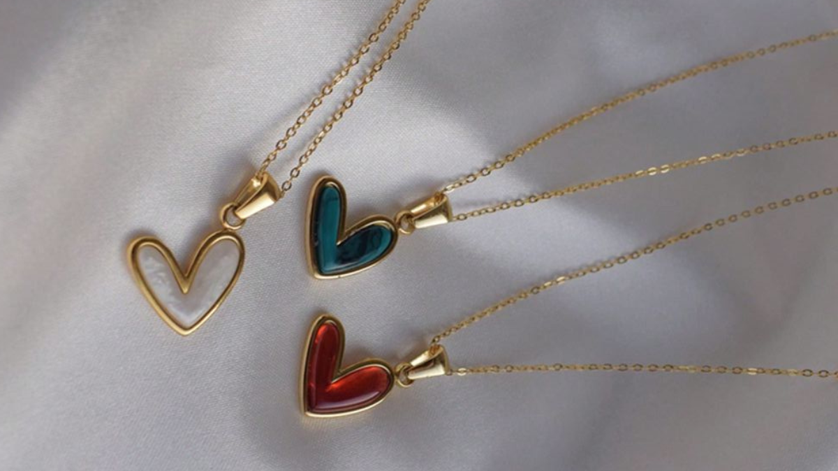 Top Heart-Shaped Pendants for Women: A Reminder of Love & Happiness