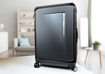Samsonite Zipprix FT Waypoint Review: Solves the "Where's My Luggage" Problem With Built-In Tracking