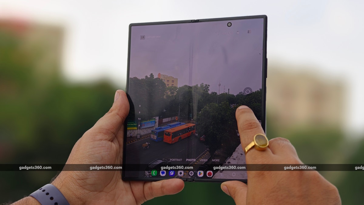 samsung galaxy fold 8 ultra review7 samsung-galaxy-fold-8-ultra-review