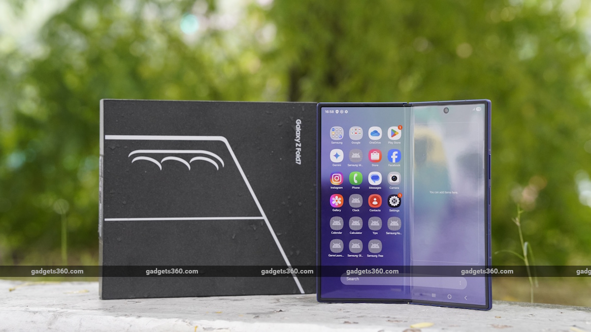 Samsung Reportedly Plans Two Galaxy Z Fold Models for 2026, Including One With Square Display