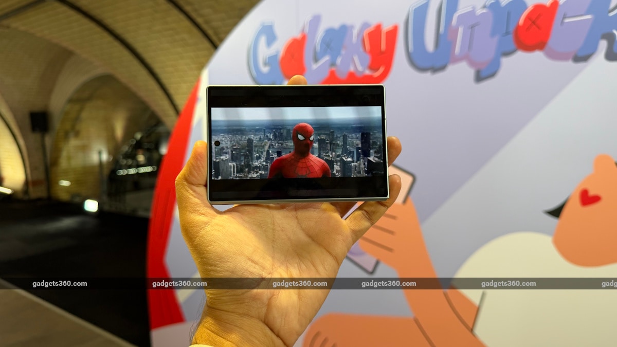 samsung galaxy z fold8 review12 samsung-galaxy-z-fold8-review