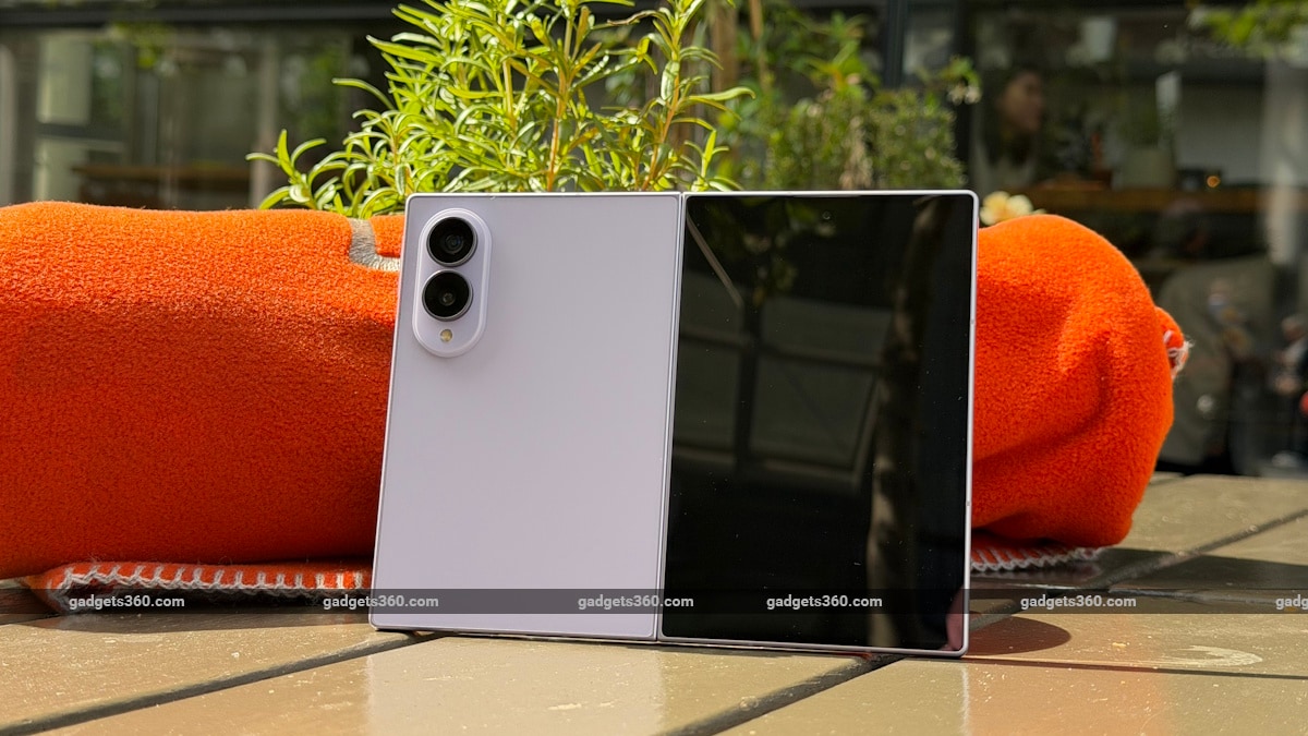 samsung galaxy z fold8 review15 samsung-galaxy-z-fold8-review