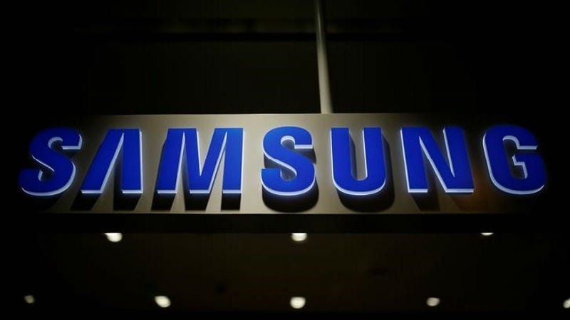 Samsung Said to Launch Smartphone With 4 Rear Cameras in 2018