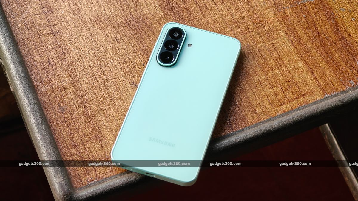 Samsung Galaxy A27 Review: A Bit of Give and Take