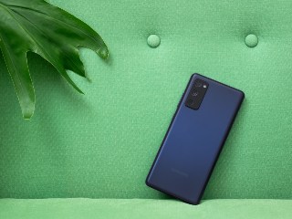 Samsung Galaxy S20 FE Is Available in India at an Effective Price of Rs. 40,999