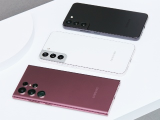 Samsung's Reputation Hit as Prices Slashed at Home for Galaxy S22