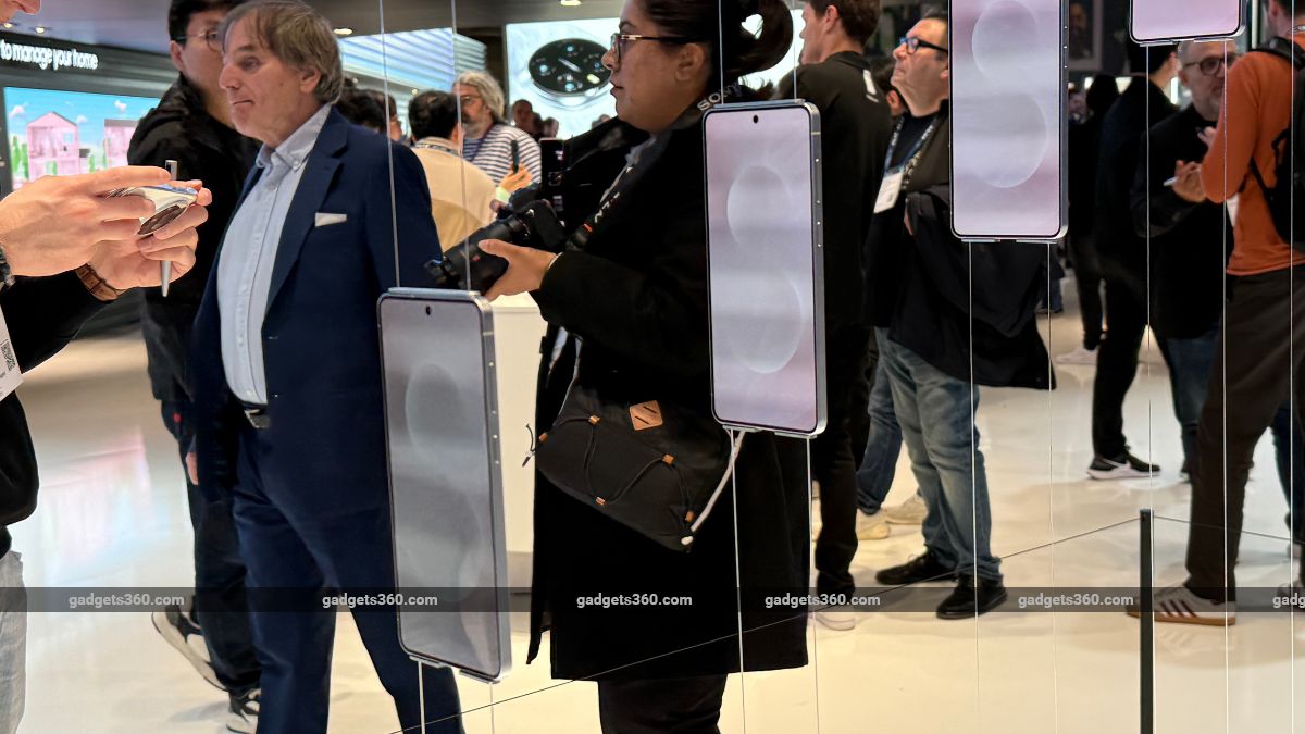 Samsung Galaxy S25 Edge to Debut With Same Front Camera as Other Galaxy S25 Models; Ports Layout Tipped