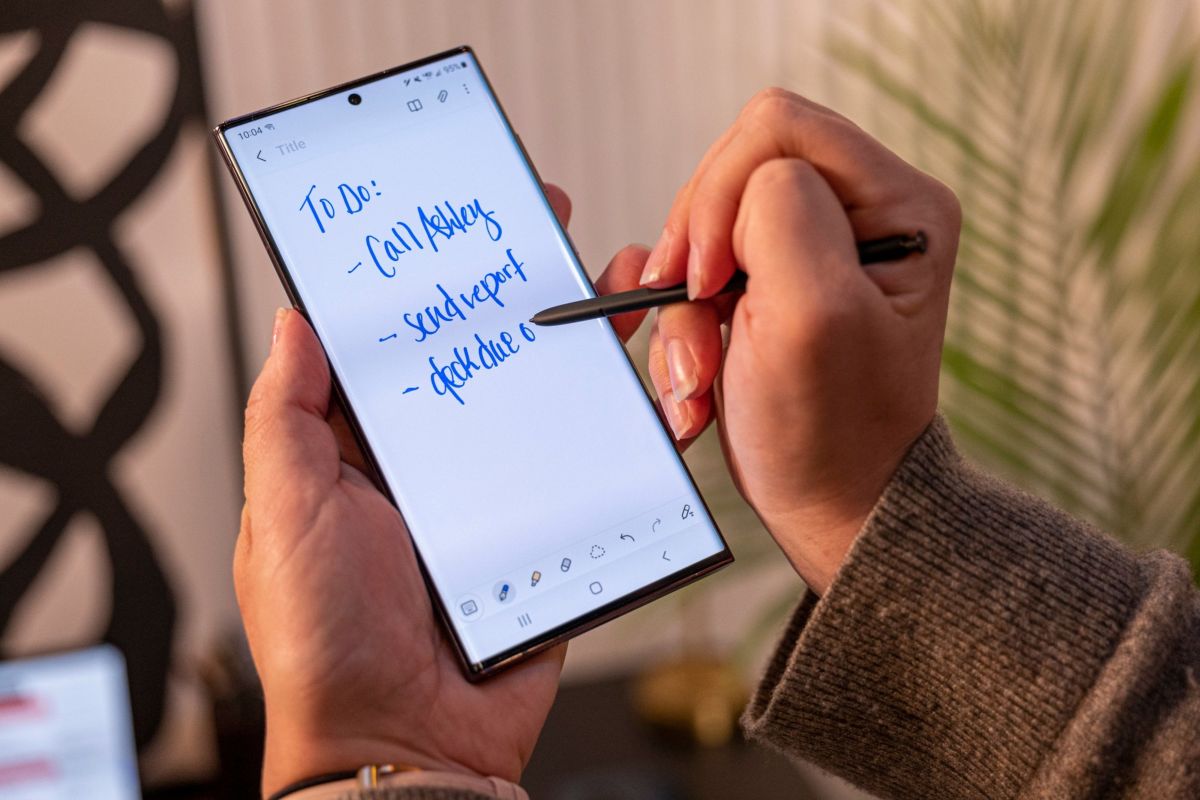 Samsung Ends Galaxy Note, Bets Big on Foldables to Tackle iPhone