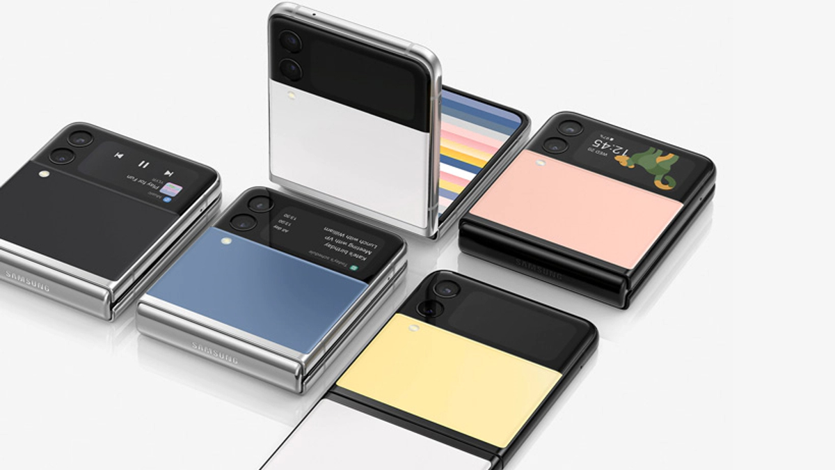 Samsung Galaxy Z Flip 4 Starbucks Edition Allegedly Spotted Ahead of Rumoured Galaxy Unpacked August Event