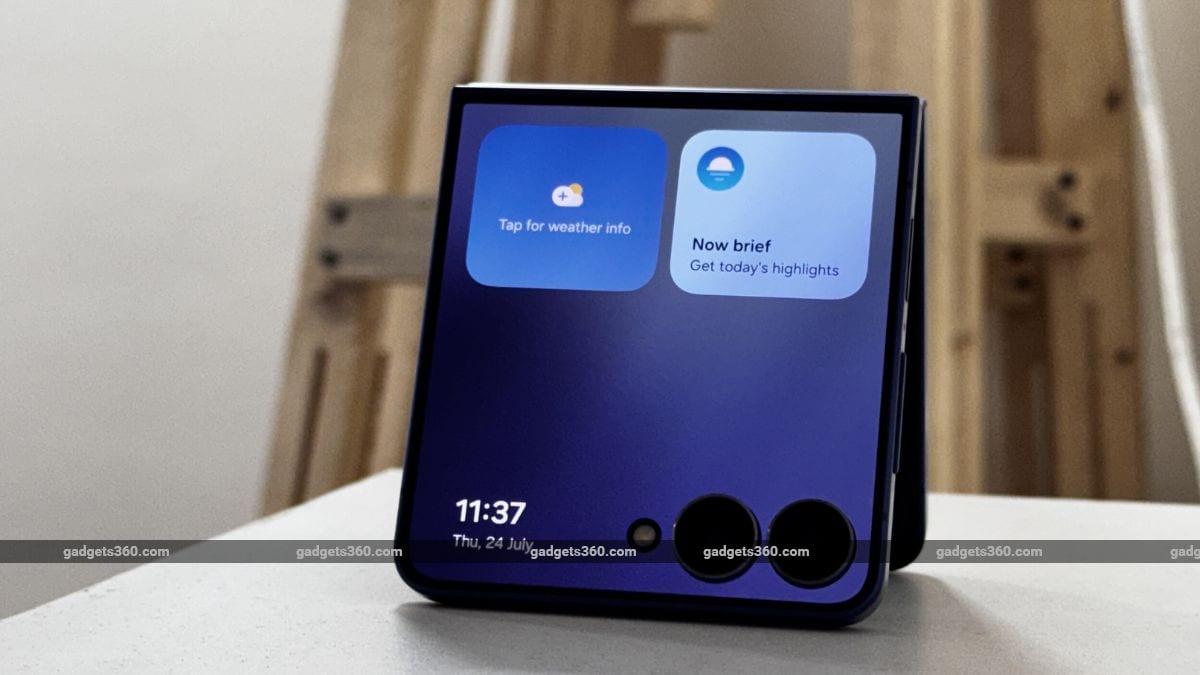 Samsung Galaxy Z Flip 7's Now Bar May Soon Support Up to 35 Apps