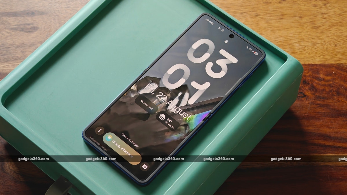 samsung galaxy z flip 7 software one ui gadgets 360 SamsungGalaxyZFlip7  Samsung