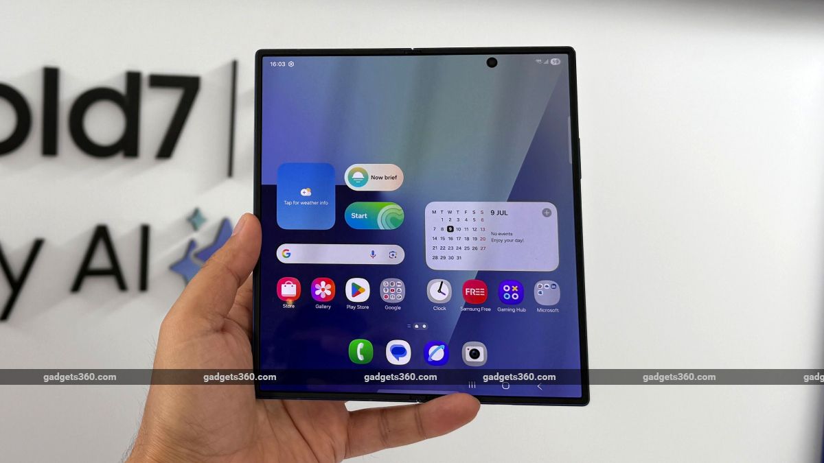 Apple's iPhone Ultra to Feature Internal Design That Makes It the Most Repairable Foldable Yet, Tipster Claims