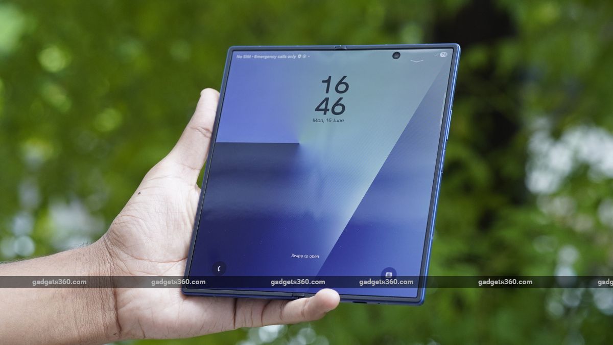 Samsung Brings Faster One UI 8 Updates Using Google's Trunk-Based Development Model: Report