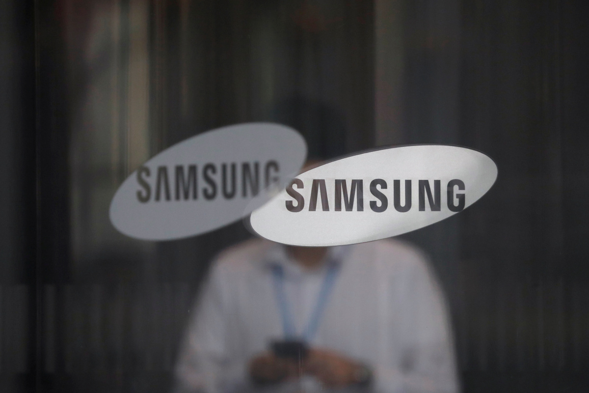 Samsung Shipped Less Than 300 Million Phones in 2020, Lowest in Nine Years: Report