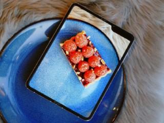 Samsung W20 5G Foldable Phone With Snapdragon 855+ SoC, 5G Support Launched