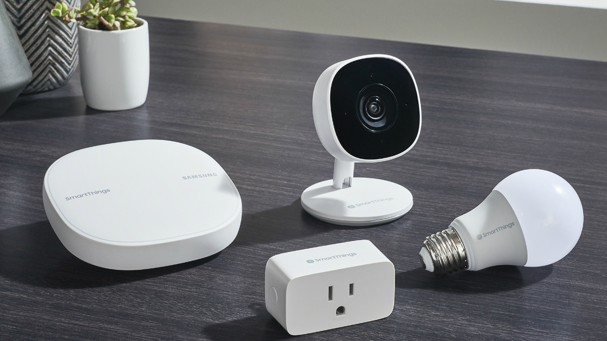 Samsung SmartThings Cam, Smart Bulb, WiFi Smart Plug Launched; All of Them Work Without Hub Support