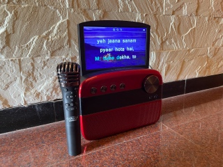 Saregama Carvaan Karaoke Review: Pre-Loaded Songs and the Ability to Sing Along