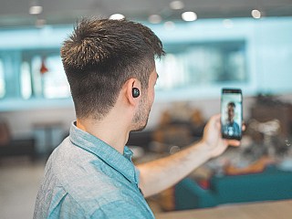 Clearview AI Face Scanner Aims to Branch Out Beyond Police Use