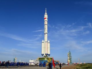 Chinese Astronauts Return Safely to Earth After 90-Day Space Station Mission