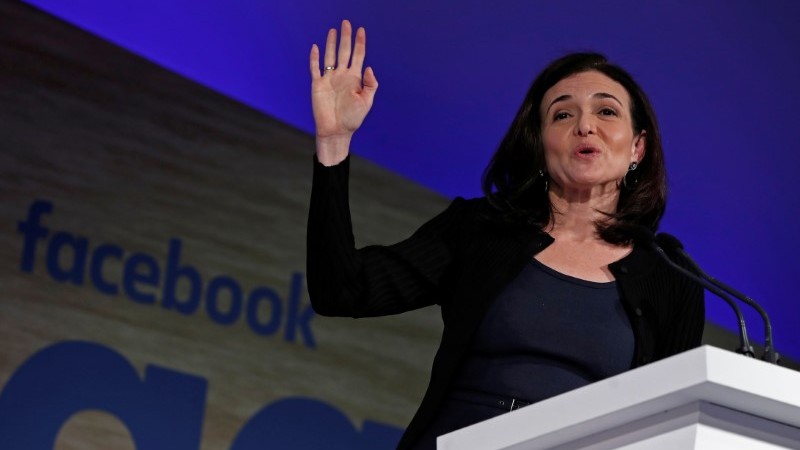 Sheryl Sandberg Uses Facebook's Woes as Lesson for MIT Grads