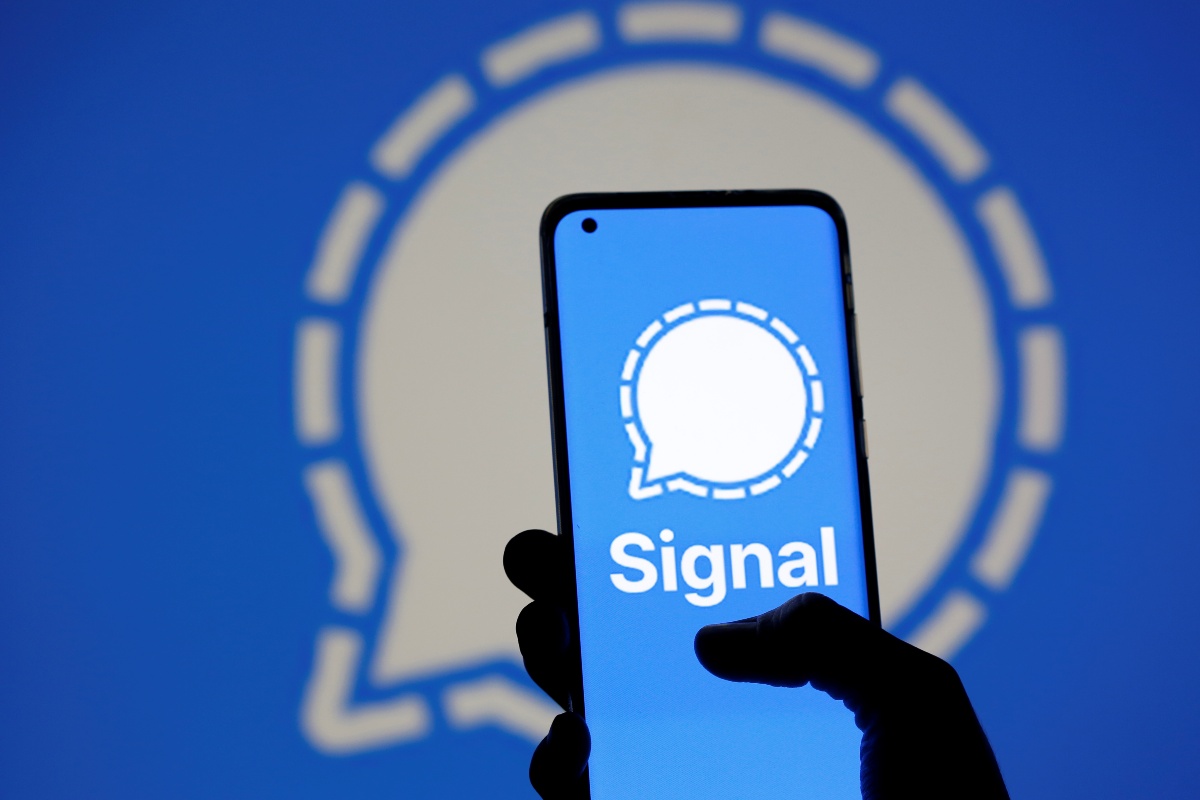 Signal Head Defends Messaging App's Security After US War Plan Leak