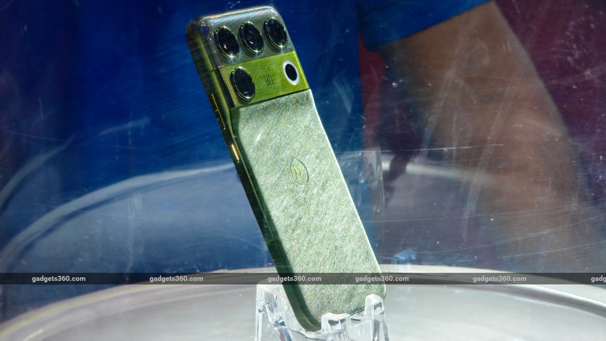 Motorola Signature 27 First Look