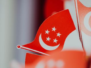 Singapore Directs Crypto Firms to Halt Overseas Operations in Crackdown on Unlicensed Providers