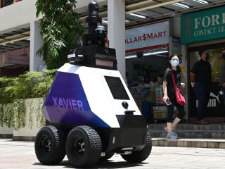 Watch Video: Robots Patrol Singapore Streets to Track &#039;Undesirable Social Behaviour&#039;