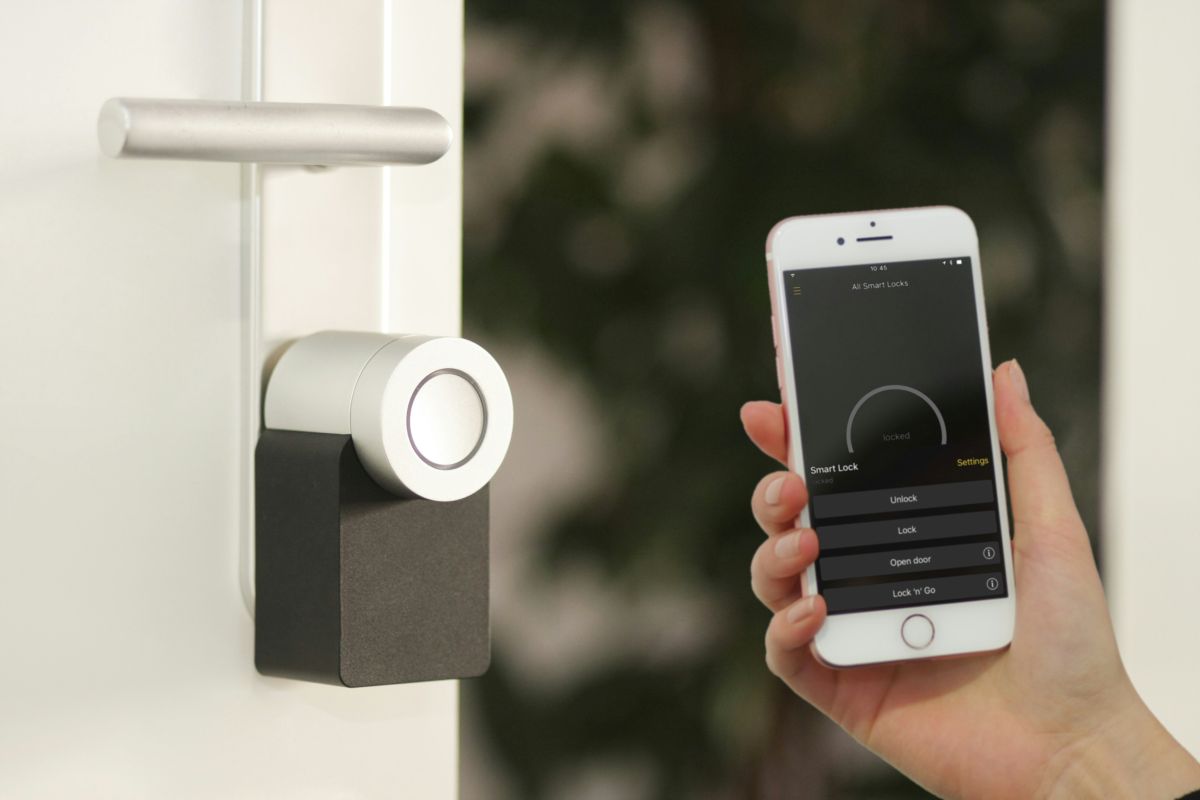 Amazon Great Republic Day Sale: Top Deals on Smart Locks With Security Cameras, Fingerprint Scanners