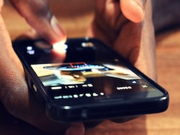 SmartLink Smartphone App Helps Deportation Agents Monitor Immigrants at US-Mexico Border SmartLink Smartphone App Helps Deportation Agents Monitor Immigrants at US-Mexico Border