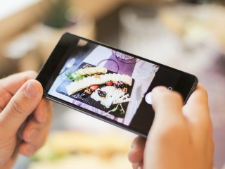 India Sees Jump in Online Purchase of Smartphones in 2021 Due to COVID-19: Counterpoint