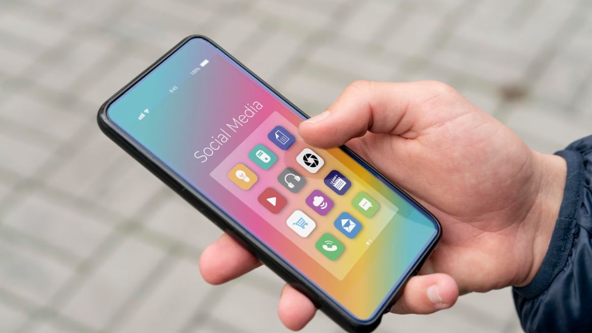 5 Latest Smartphones Under 20000: Choose from iQOO, Samsung, and More