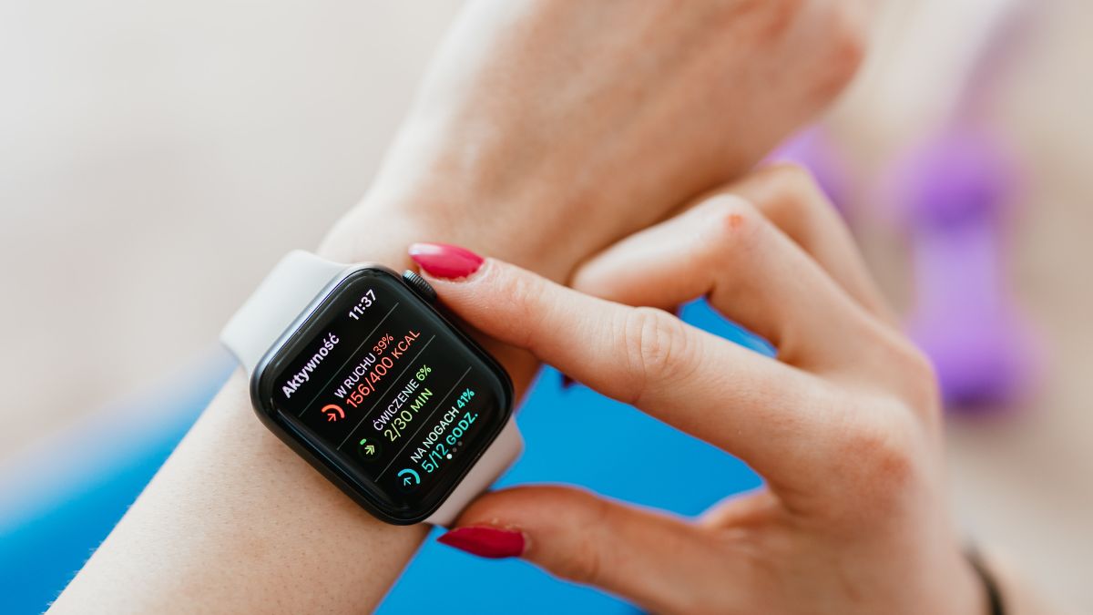 Smartwatches Could Help Detect Emerging Health Problems Using AI, Skin-Like Electronics, Study Shows