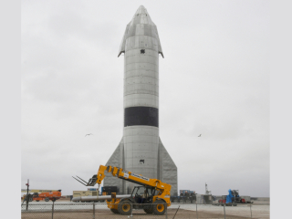 SpaceX Ending Production of Flagship Crew Dragon Capsule, Says Executive