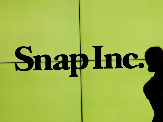 Snap Misses Expectations to Post $989 Million in Quarterly Revenue, Warns on Second Quarter Outlook